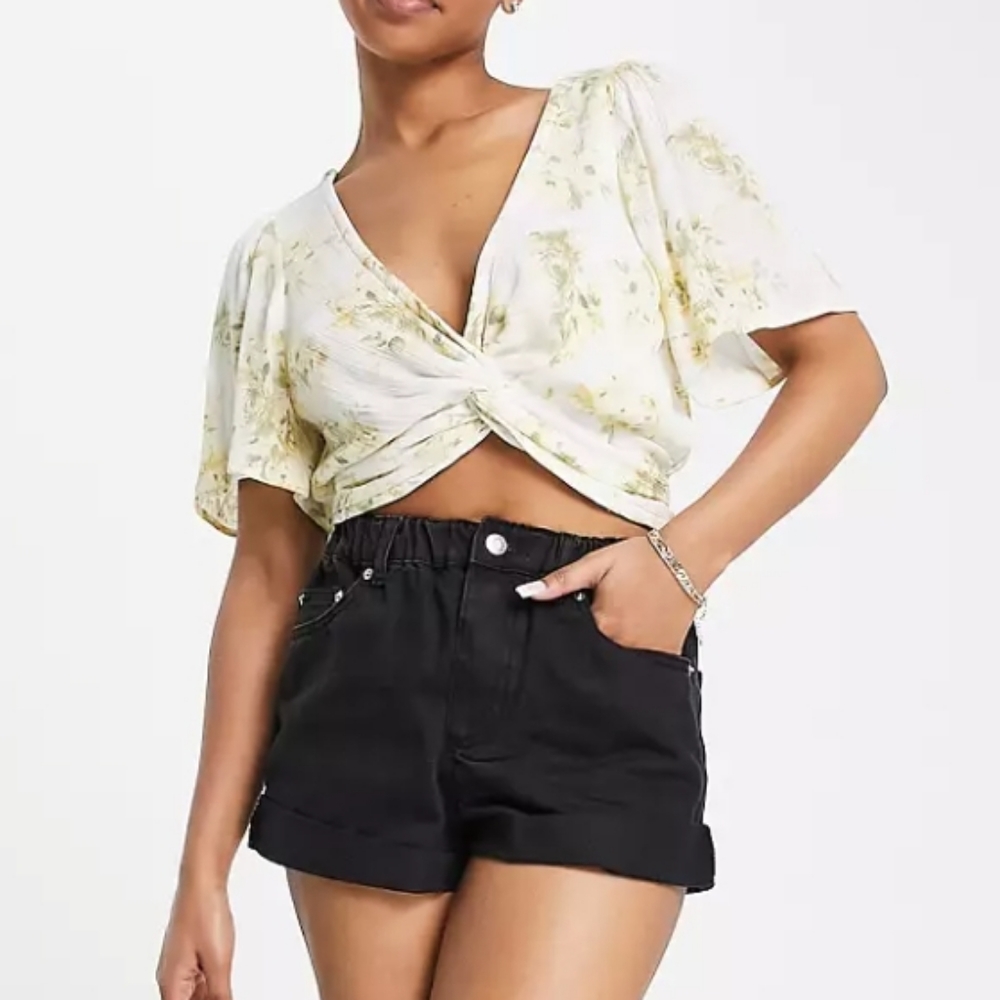 Abercrombie Twist-front Floral Flutter Sleeve Crop Top